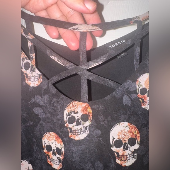 Torrid top - Picture 2 of 3